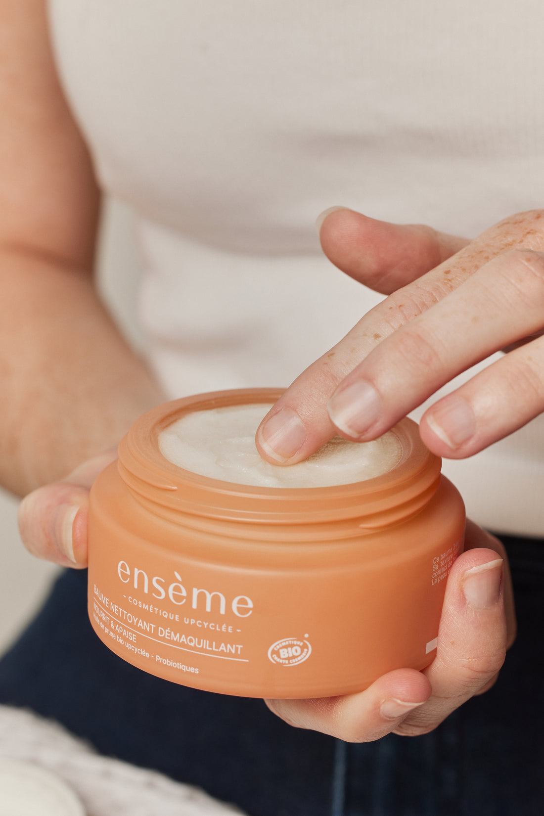 Baume nettoyant démaquillant