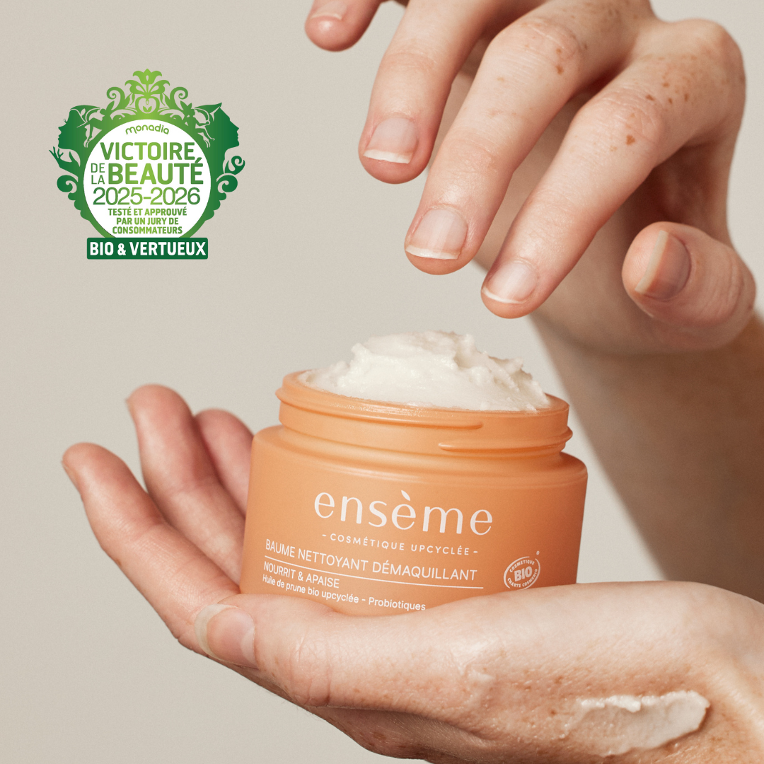 Baume nettoyant démaquillant